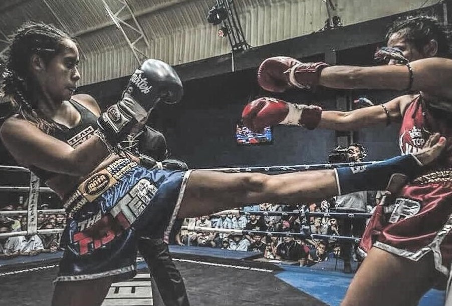 【Fightvideo】 Svenska Juniormästarinnan Madeleine Kettner vinner i TV-sänd Thaiboxnings match