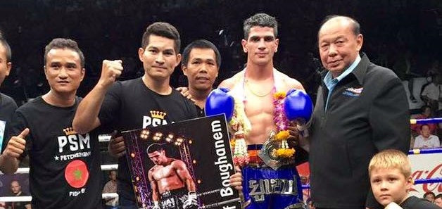 Video: Youssef Boughanem knockar Kompetlek blir den nya Rajadamnern champ