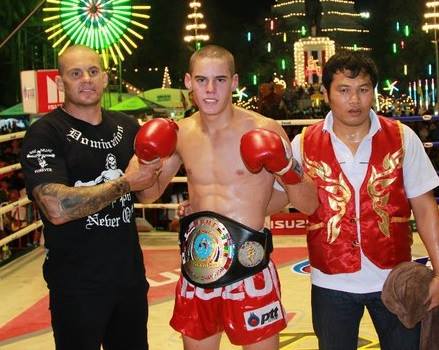 Toby ''The Weapon'' Smith är tillbaka - Lumpinee Stadium Champions show