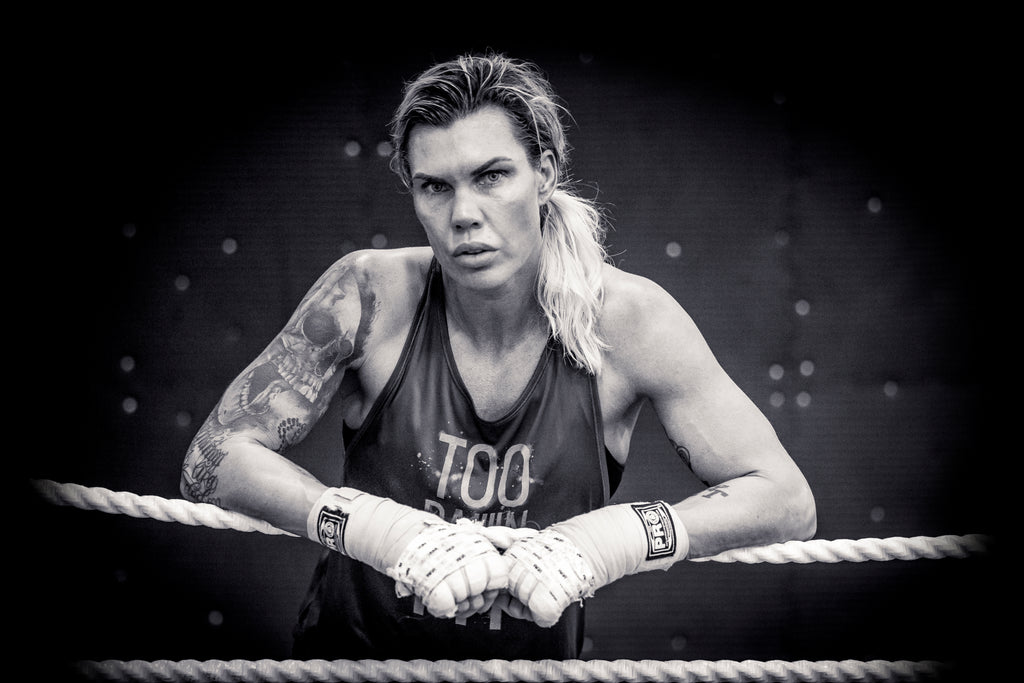 Mikaela Laurén gör comeback om IBF-titeln