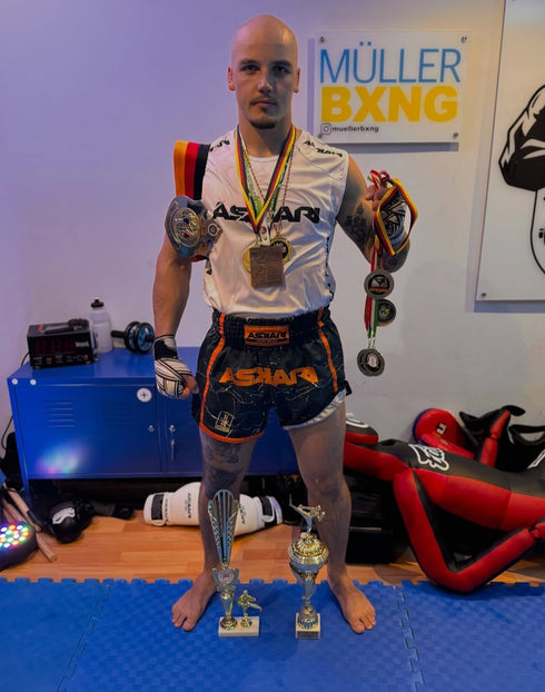 "CARRARA" MUAY THAI SHORTS