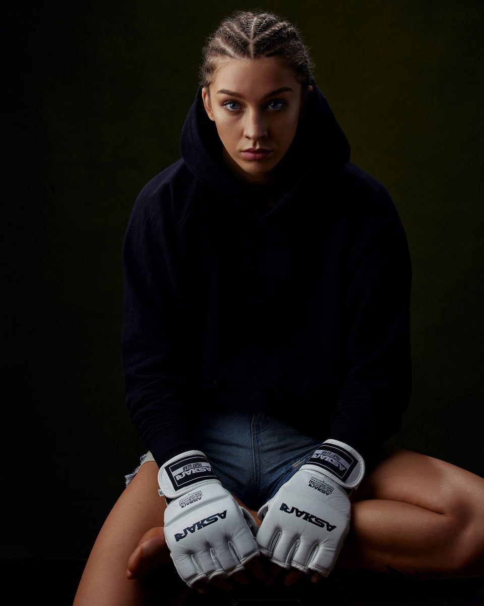 Girls mma hot sale gloves